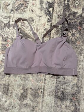 Women’s Old Navy Lilac Sports Bra